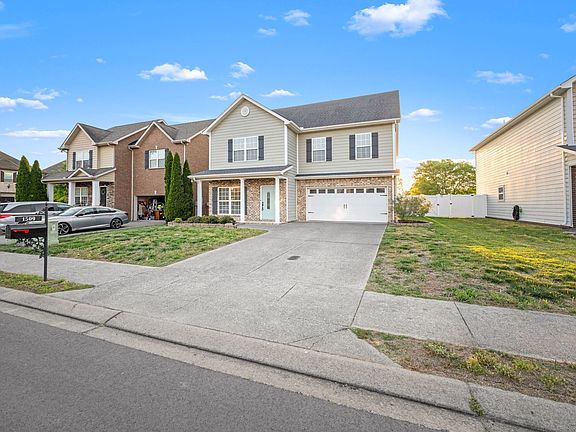 3rd image of 1509 Barnsley Dr