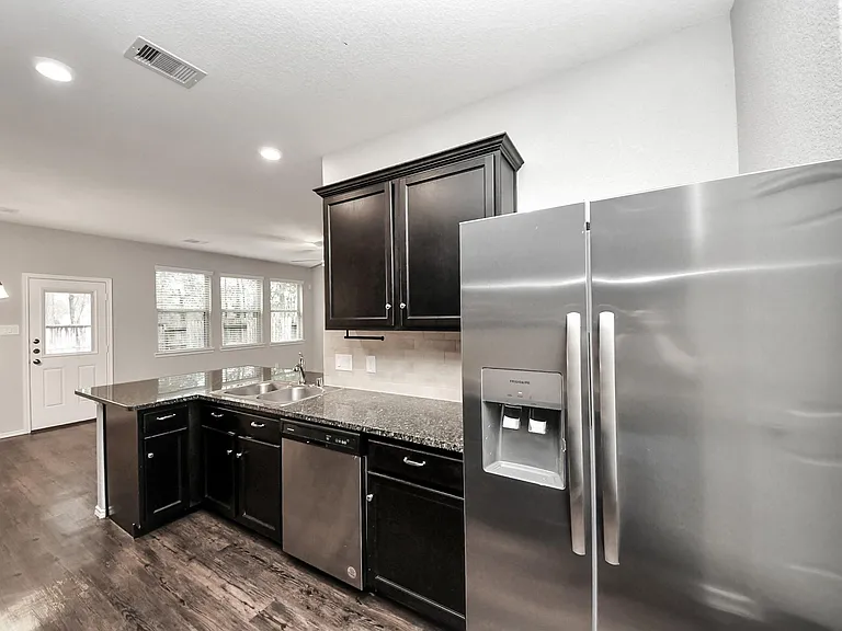 16130 Beachside Pl — Photo 22