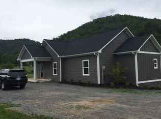 1495 Lawrence Smith Rd, Hayesville, NC 28904