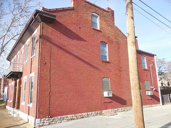 3rd image of 217-219 Robert Ave