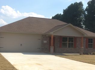 2 Foxcreek Ct, Pottsville, AR 72858