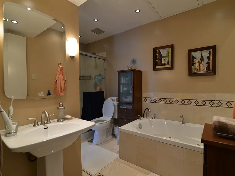 2025 Augusta Dr #806 — Photo 6