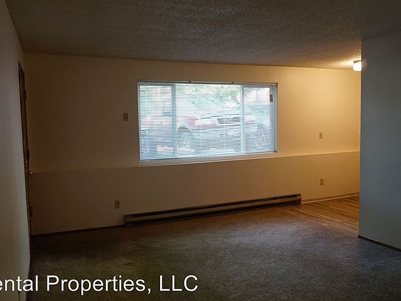 4th image of 423 W A St #8502687