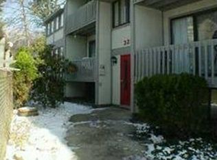 321 Ridge Point Cir APT 31, Bridgeville, PA