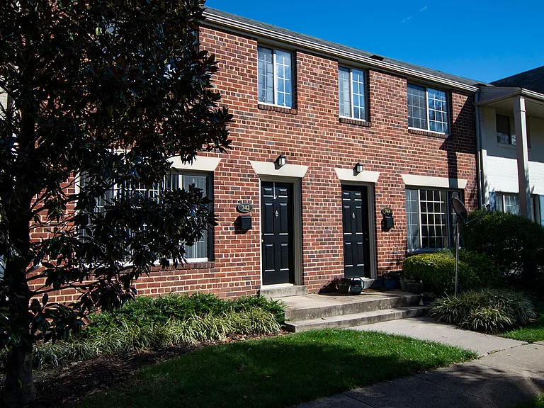 Brookville Townhomes Exterior 47