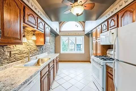 4th image of 18040 66th Ct APT 2S