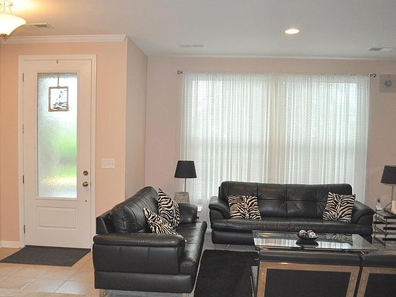 Entertainment room/basement