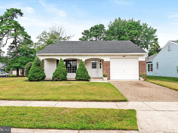 66 Westminster Dr S, Southampton, NJ 08088