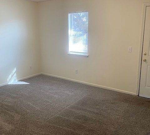 4th image of 3103 Sherwin Dr APT 1