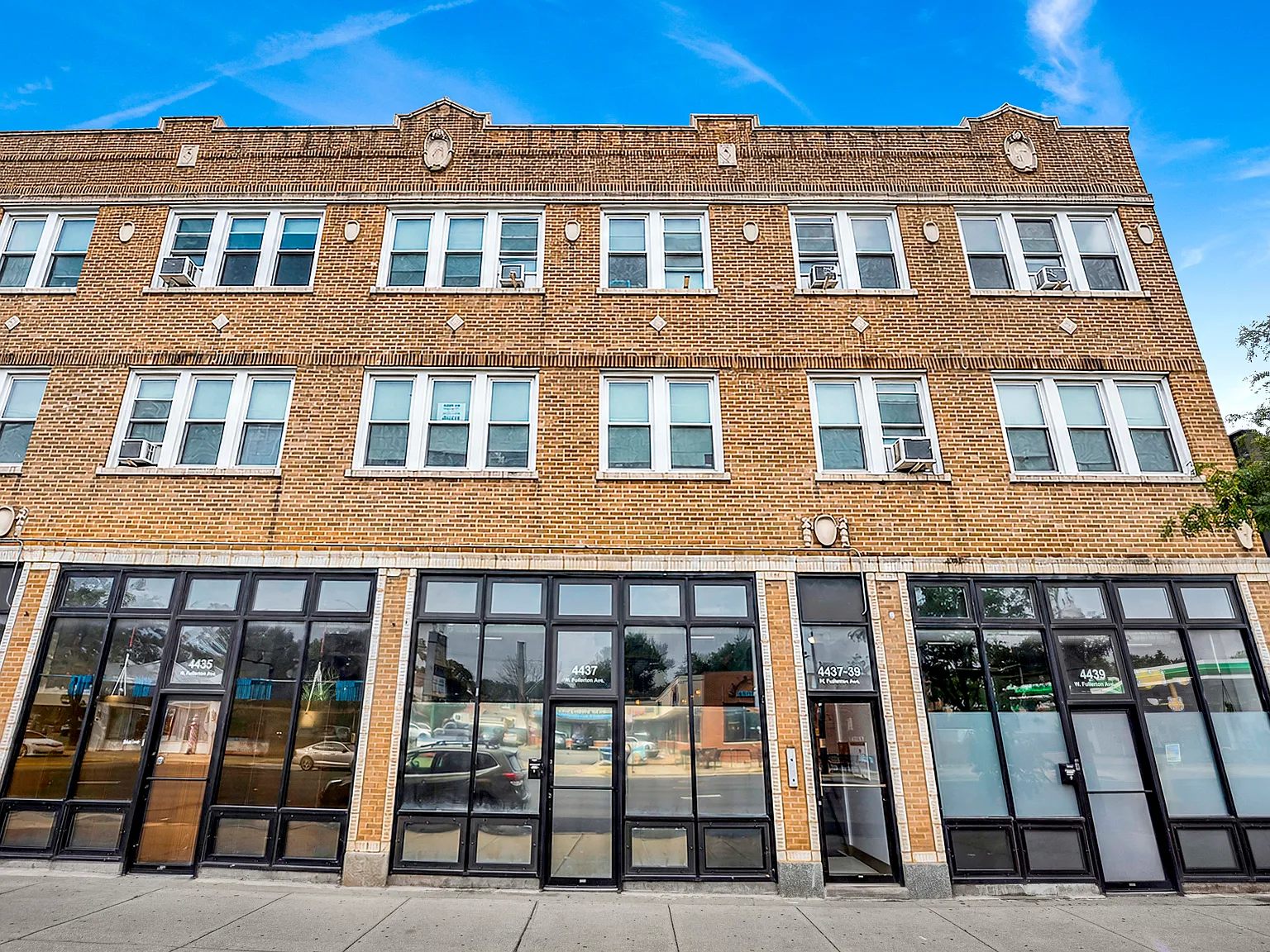 2 bed, $2,200 — Photo 1