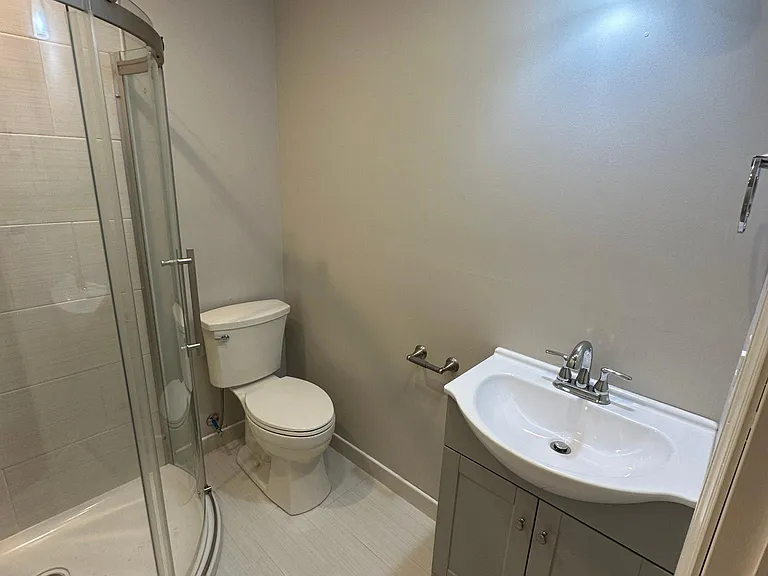 394 Hemlock Dr — Photo 12