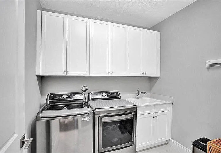 11720 Waterway Cir — Photo 45