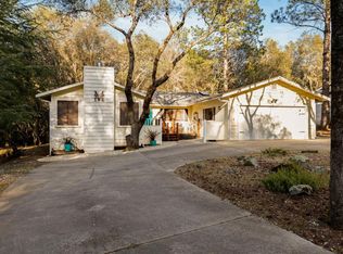 12755 Roadrunner Dr, Penn Valley, CA 95946