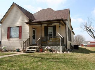 928 S 11th St, Centerville, IA 52544