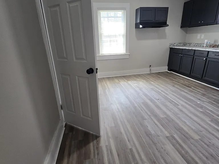 973 Doris Ave — Photo 5
