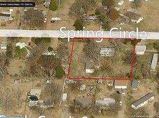 208 Spring Cir, Red Oak, TX 75154