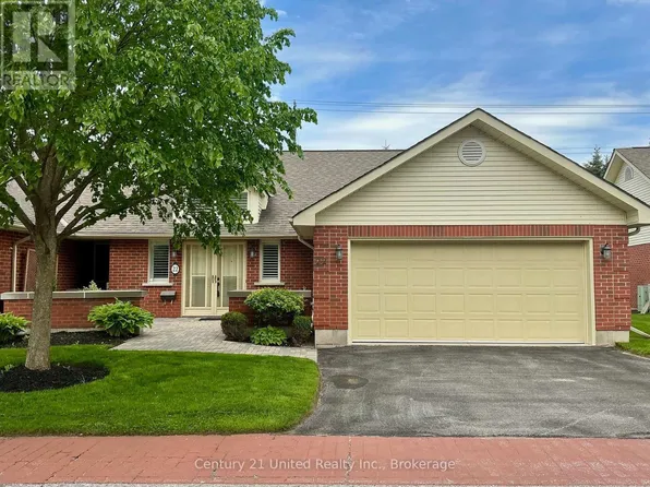 1121 Armour Rd #22-4, Peterborough, ON K9H 7N8