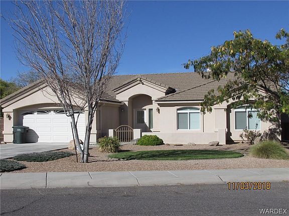 3rd image of 740 Country Club Dr