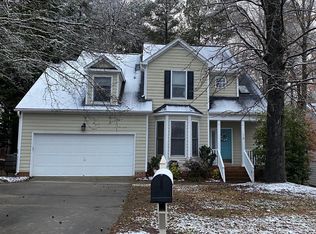 17 Chestnut Bluffs Ln, Durham, NC 27713