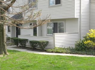 3101 Bay Landing Dr #6, Westlake, OH 44145