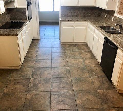 3rd image of 5715 Derby Ln