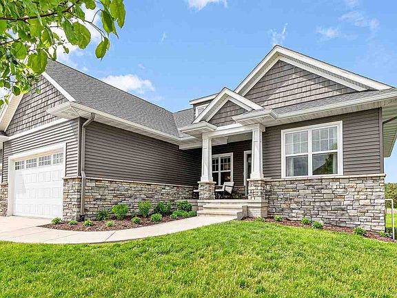 2nd image of 845 Grouse Ln