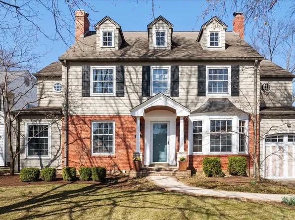 355 E Bodley Ave, Saint Louis, MO 63122