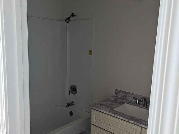 2nd image of 193 Clayton Ave