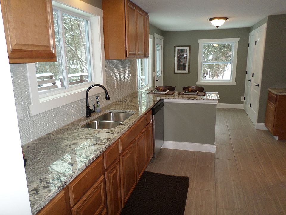 1st image of 5265 Grand Ave