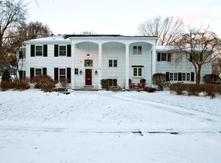 510 Claybourne Rd, Rochester, NY 14618