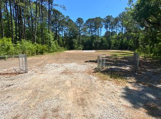 689 Seaside Rd, St Helena Is, SC 29920