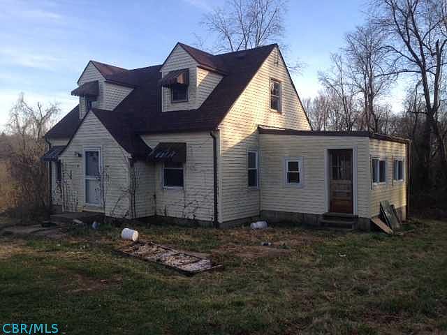 2nd image of 5485 Ireland Rd NE