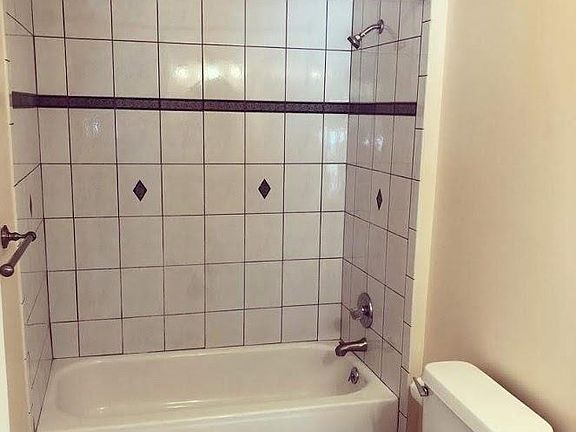 4th image of 1406 S Roosevelt Blvd APT 2