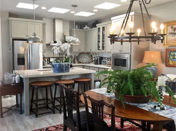 42 Saratoga Unit 42, Newport Beach, CA 92660