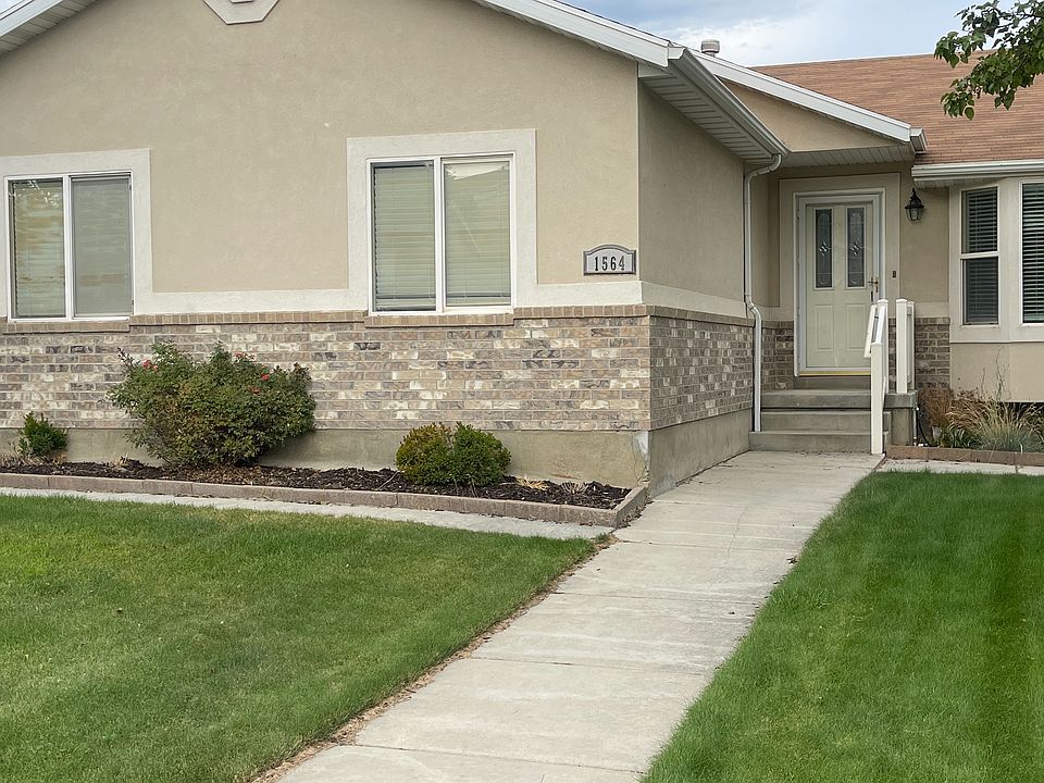 1st image of 1564 N 250th St W