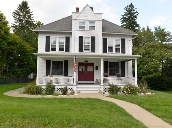 30 Highland Avenue, Watertown, CT 06795