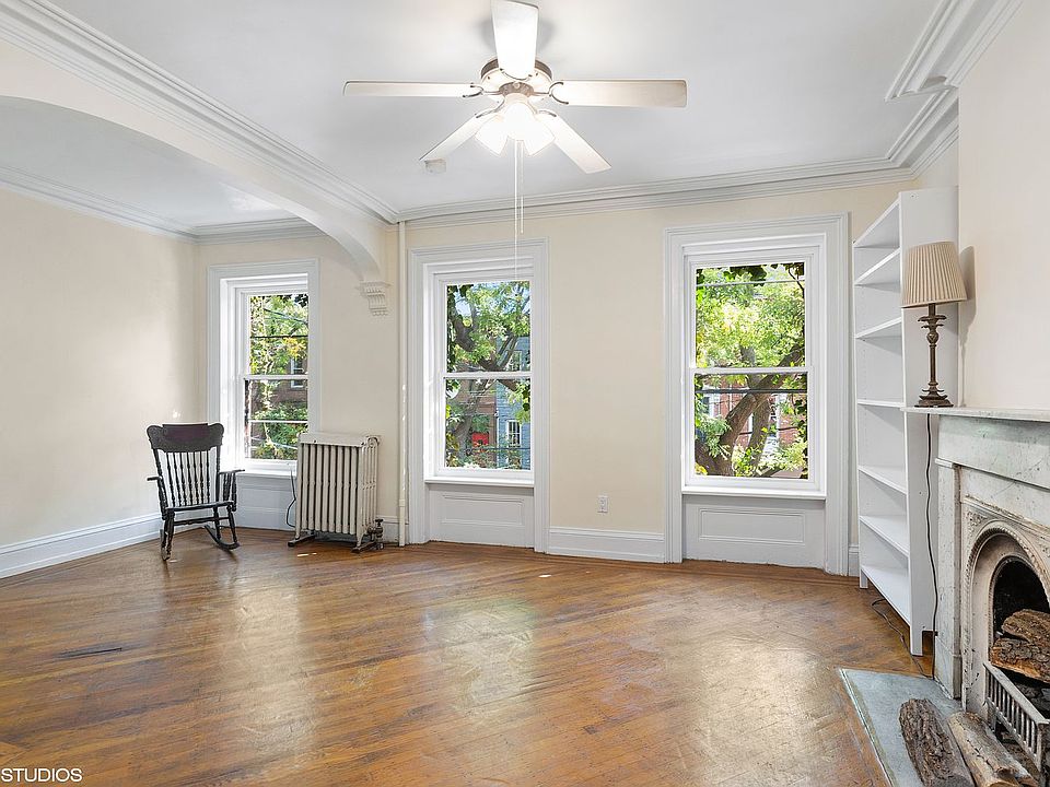 1st image of 510 Clinton St Floor 2