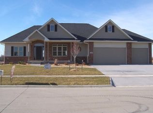 1155 Lake Shore Dr, Iowa City, IA 52246
