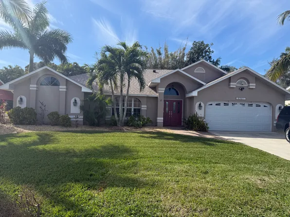 8831 Banyan Cove Cir, Fort Myers, FL 33919