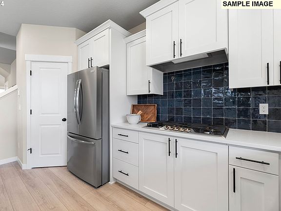 5th image of 4231 NE 184th St #131