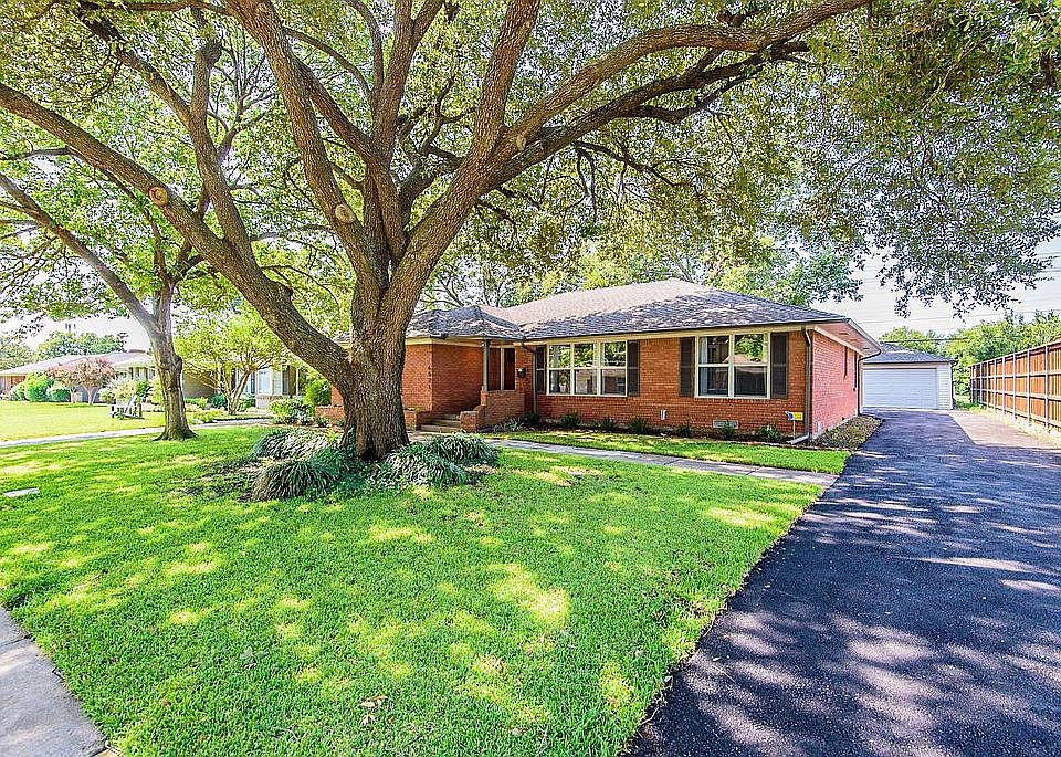 1st image of 4521 Ashford Dr