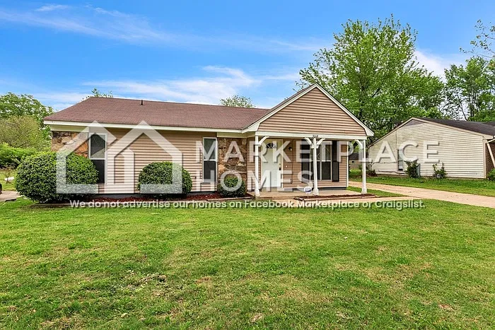 3 bed, 1.5 bath, 1104 sqft, $1,195 — Photo 3