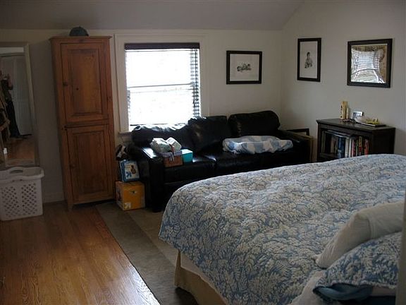 Lg Upstairs BR