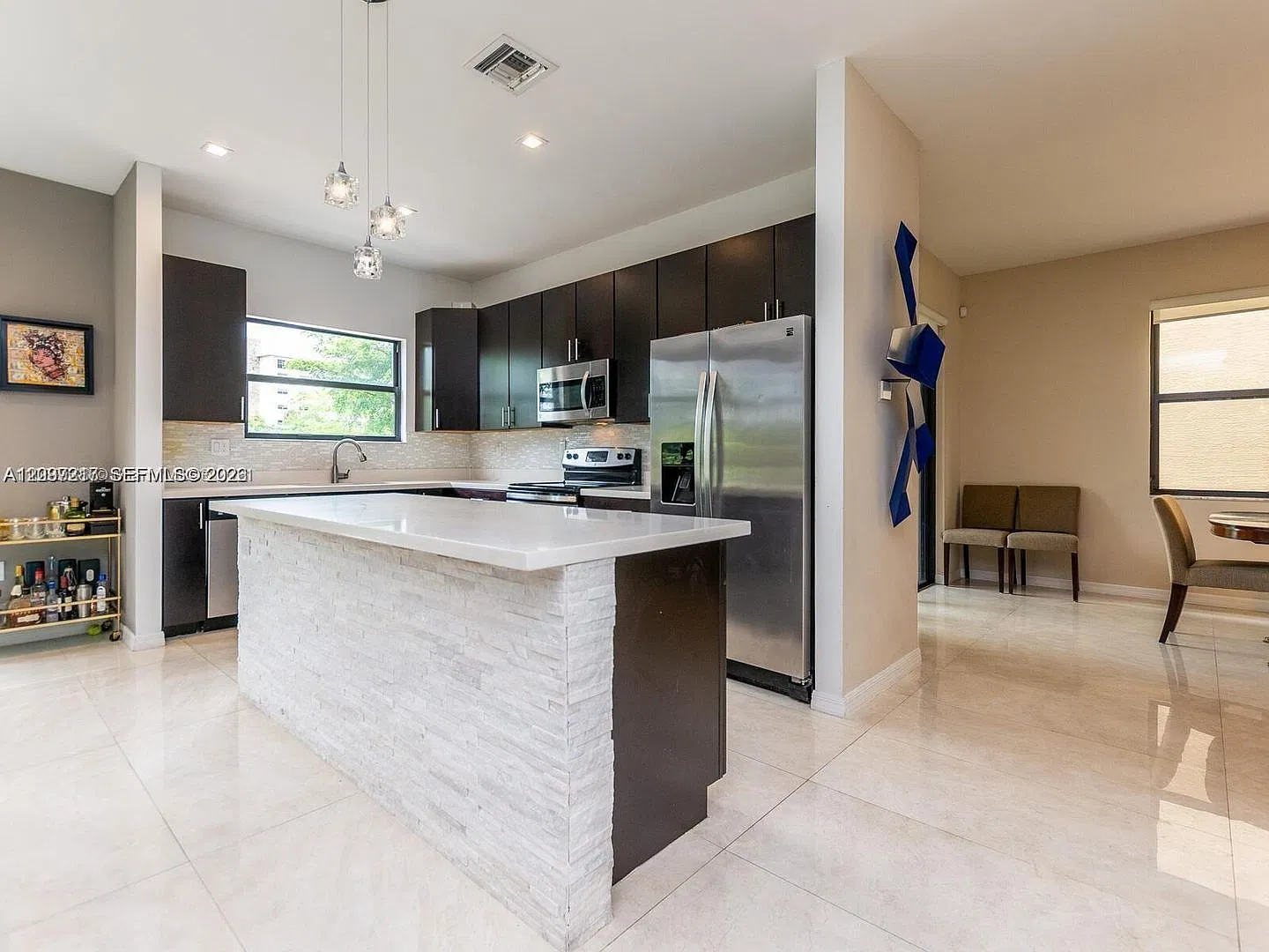 733 NE 193rd Terrace 733, Miami, FL 33179 - 3983 — Photo 4