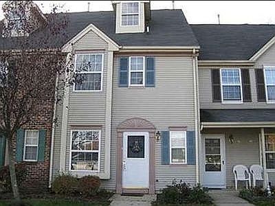 2nd image of 147 Bret Ct
