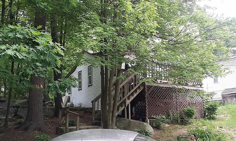 2nd image of 9 Whitewood Rd