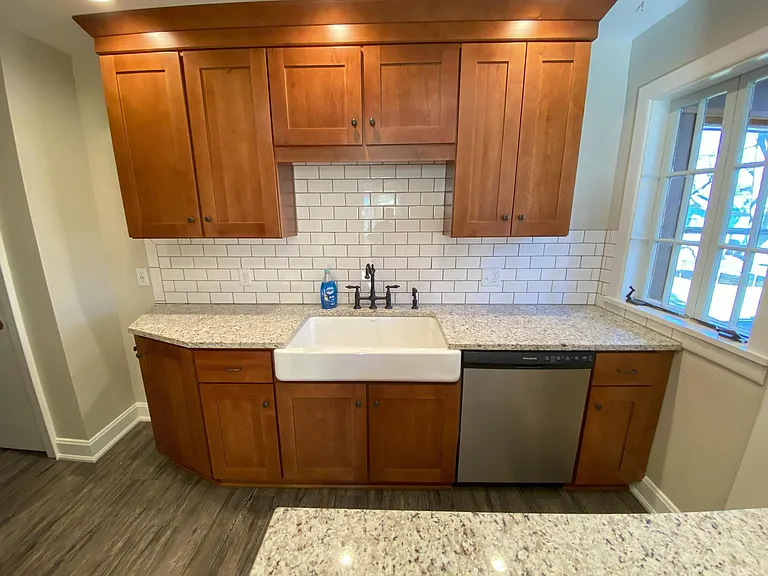 102 N Washington St — Photo 9