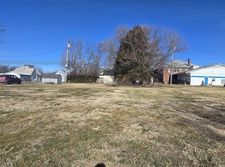 E Sycamore St, Jasonville, IN 47438