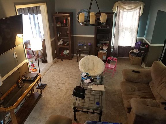 3rd image of 552 Sherwood Ave