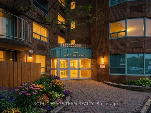 1440 Heron Rd #611, Ottawa, ON K1V 0X2